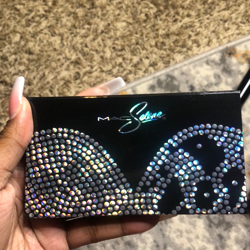 Mac Selena eyeshadow palette